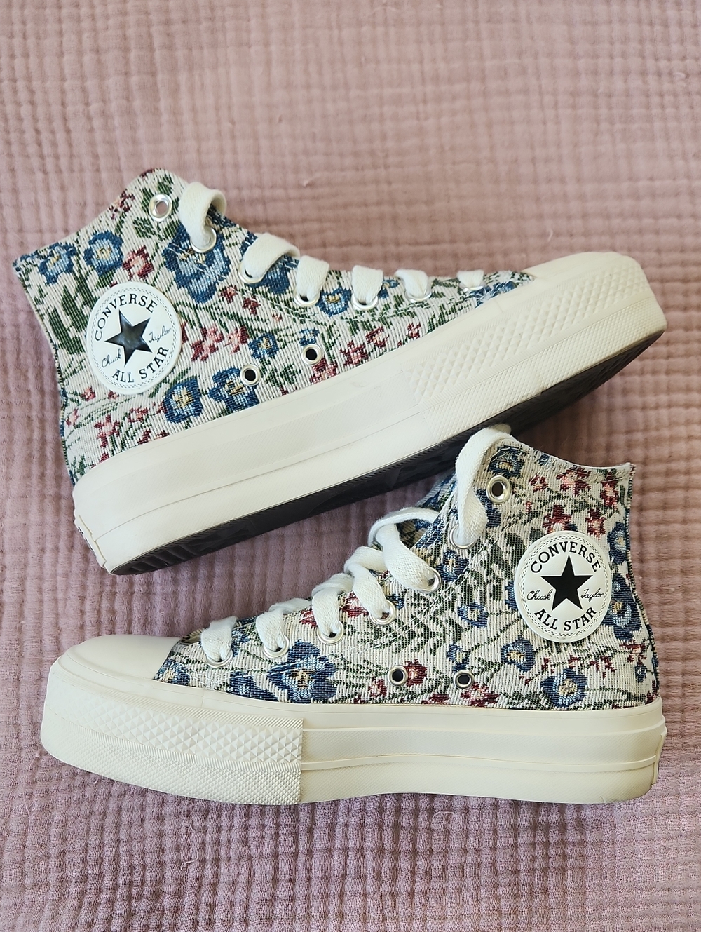 Converse Chuck Taylor Platform Tapestry Sneakers